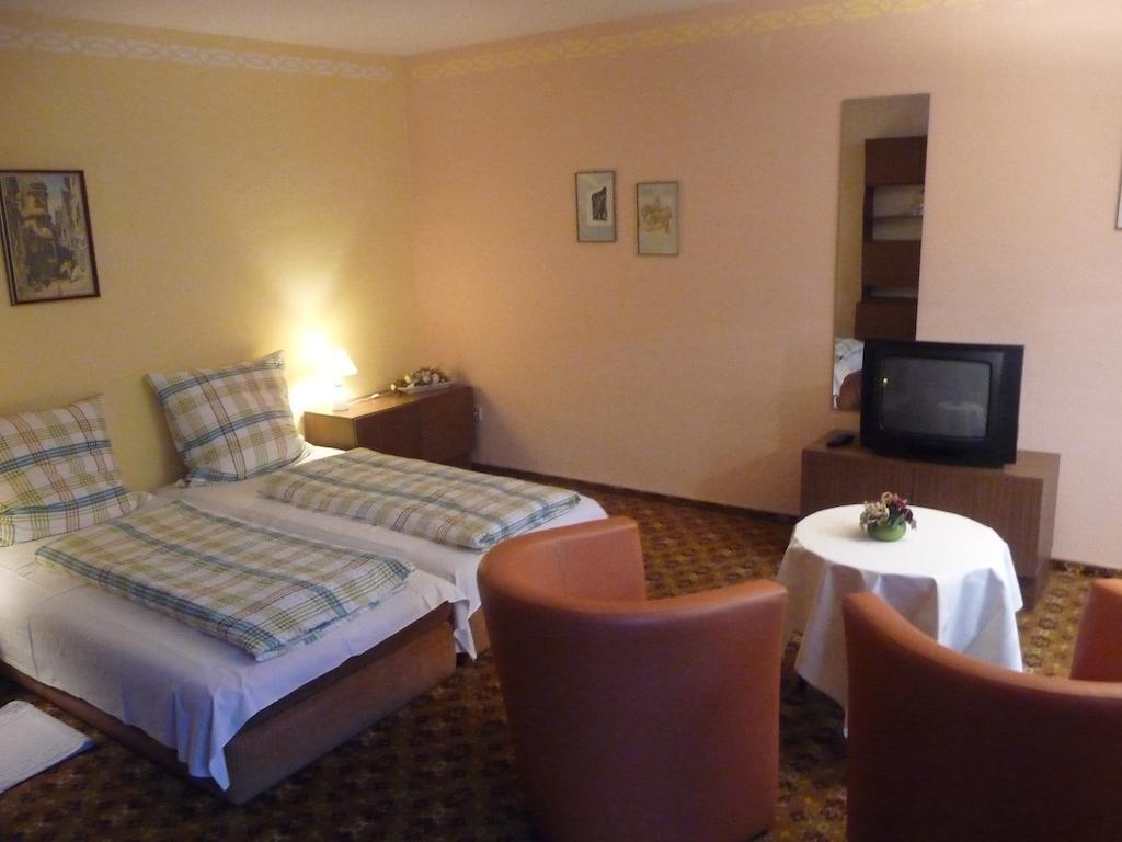 Hotel-Garni-Sonnenlay Bernkastel-Kues Cameră foto